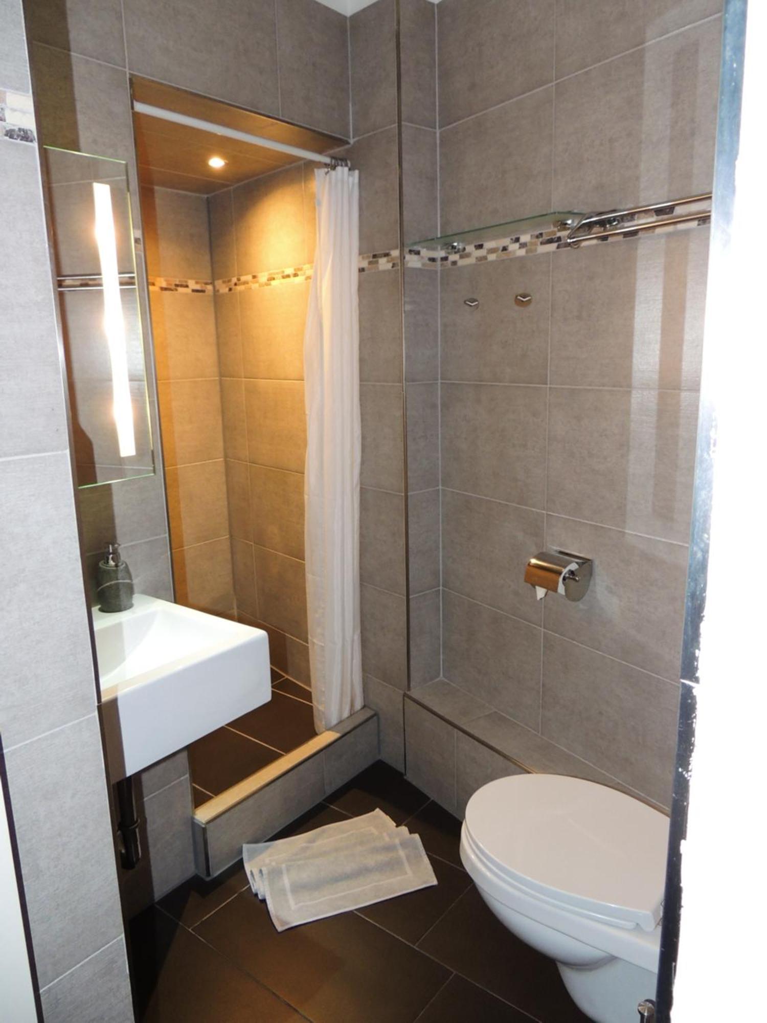 Amadea Hotel *